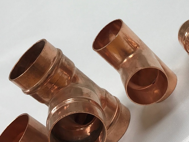 Copper soldering tees, end feed and solder ring versions